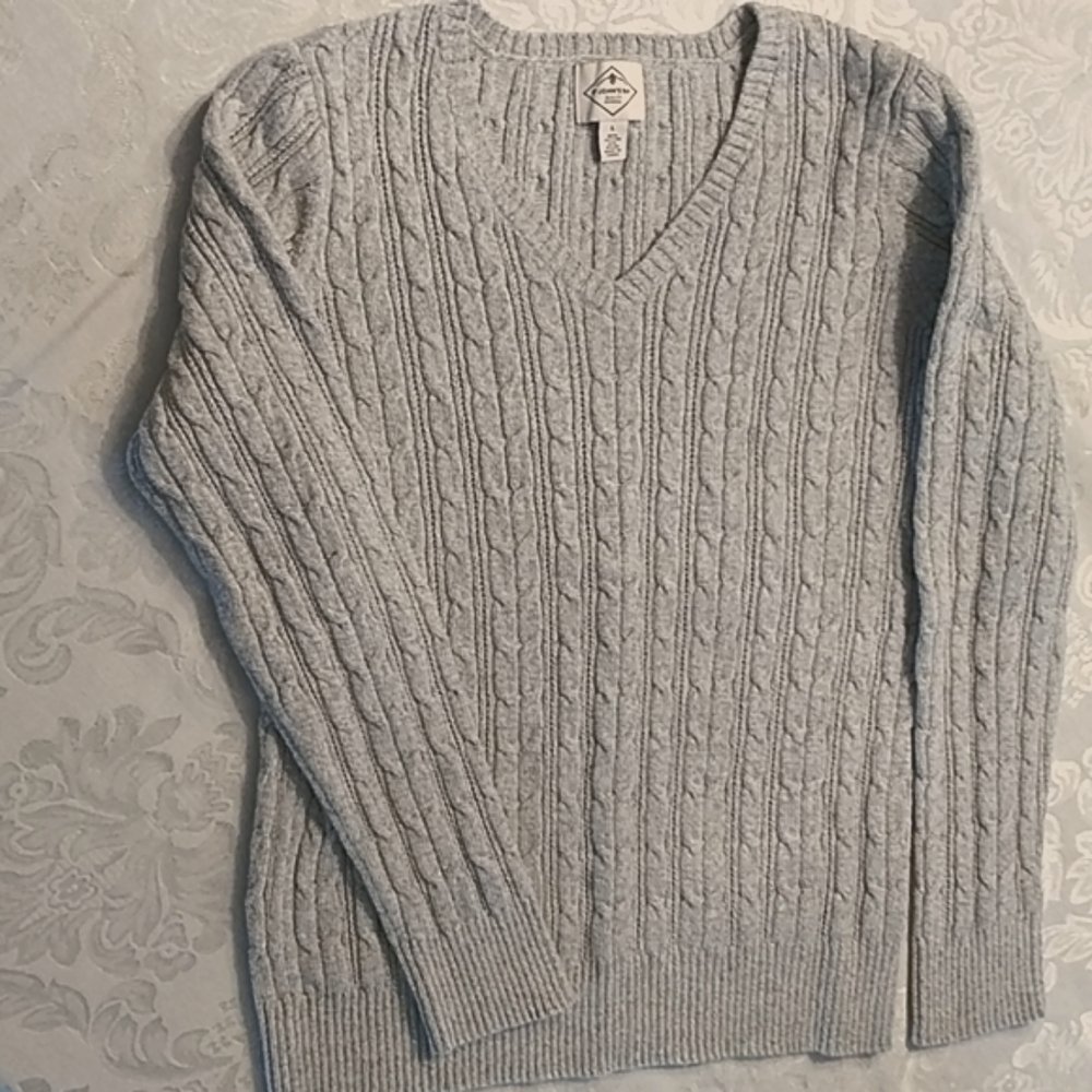 St John's Bay  ladies gray cable knit sweater, Med